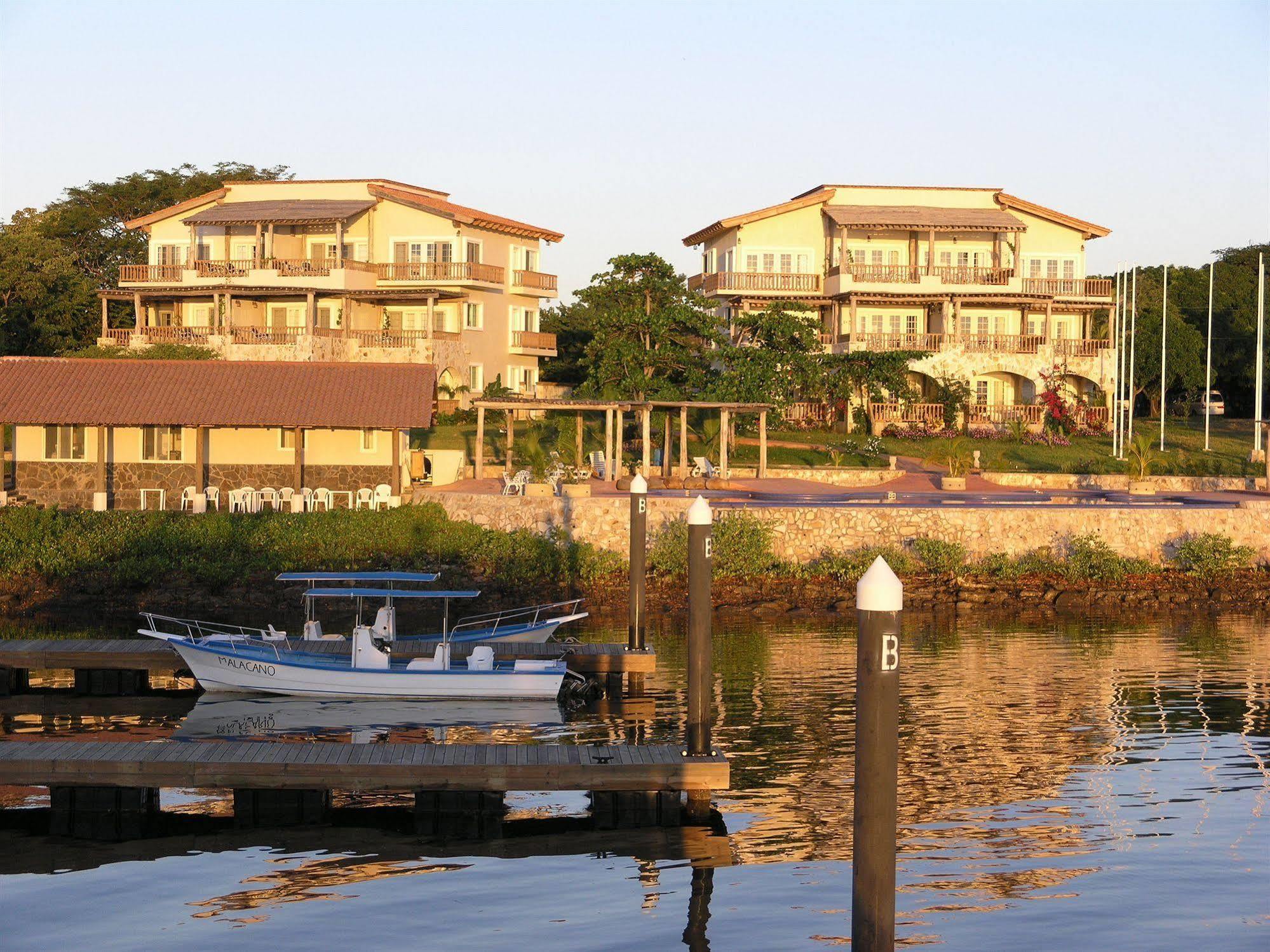 Hotel Marina Puesta Del Sol Aposentillo Zewnętrze zdjęcie